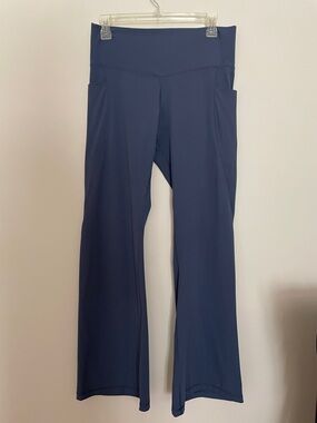 Blue/Gray High-Waist Flared Leg Pocket Leggings